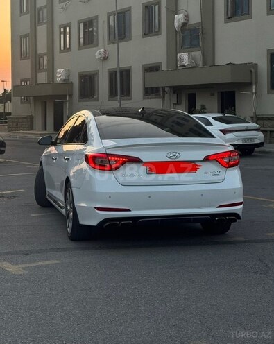 Hyundai Sonata-2