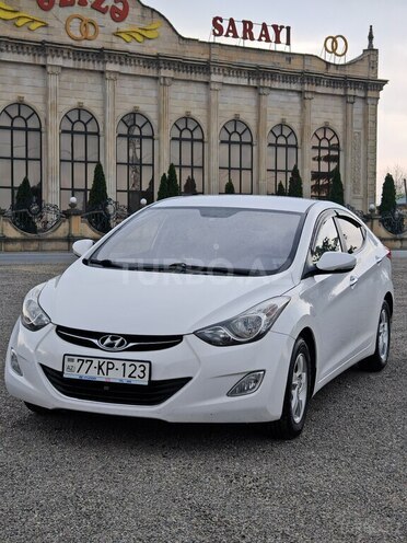 Hyundai Avante-1