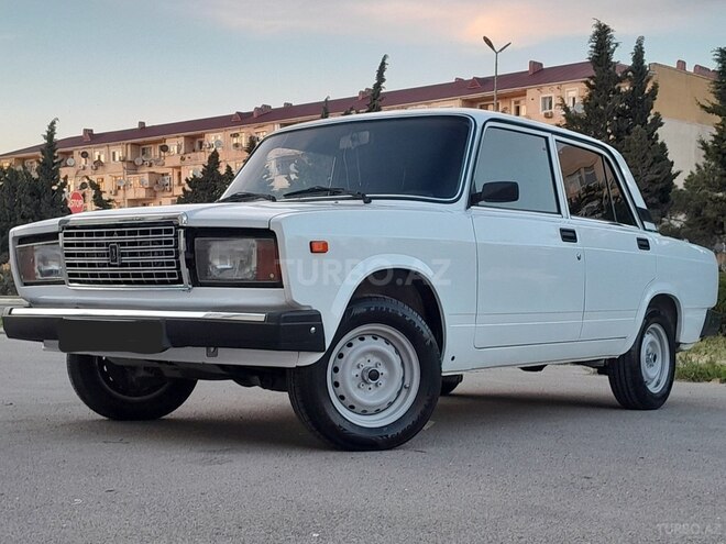 LADA (VAZ) 2107-1