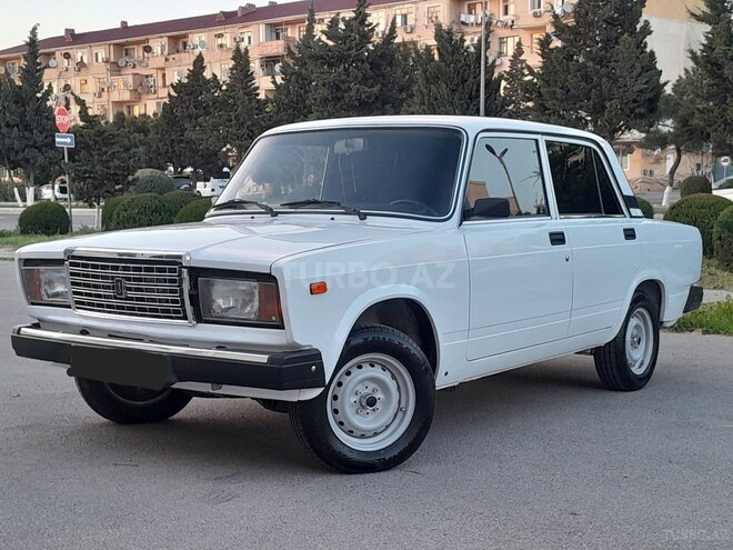 LADA (VAZ) 2107-5