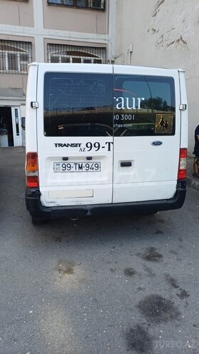 Ford Transit-2