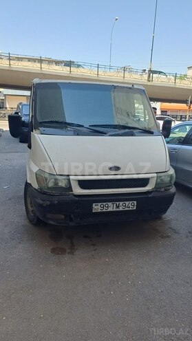 Ford Transit-8