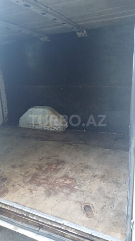 Ford Transit-9