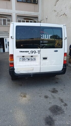 Ford Transit-6