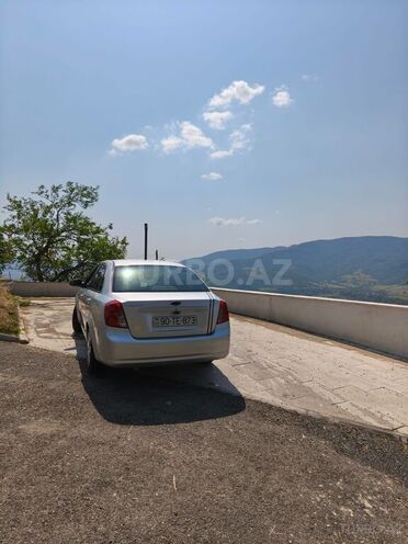 Chevrolet Lacetti-11