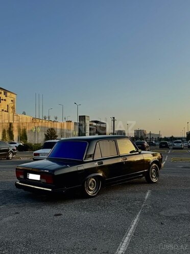 LADA (VAZ) 2107-2