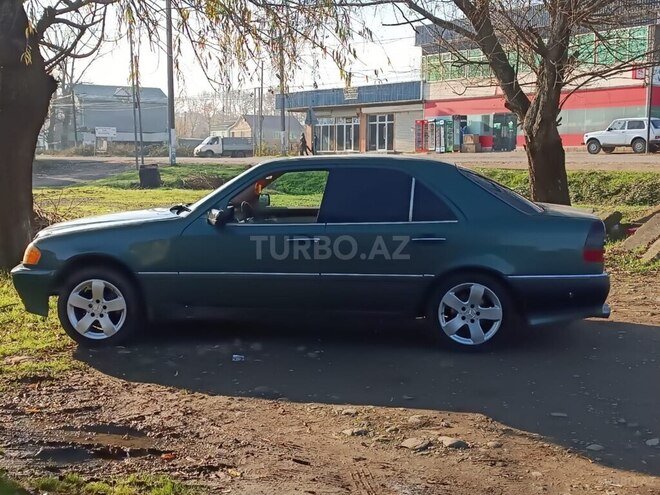 Mercedes C 180-4