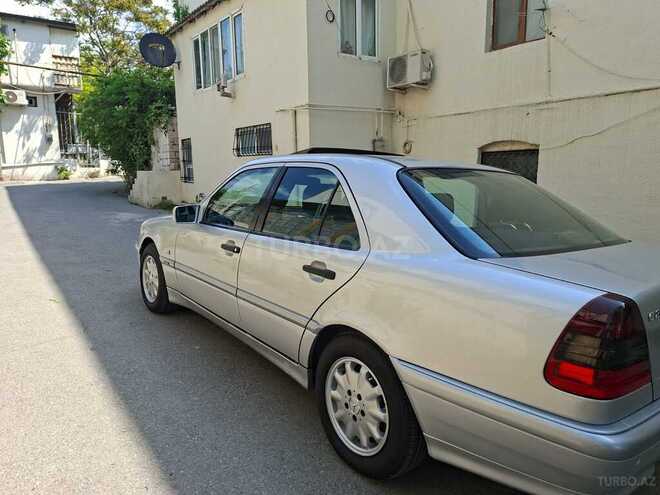 Mercedes C 200-8