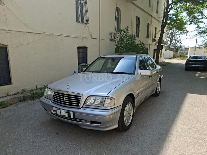 Mercedes C 200-3