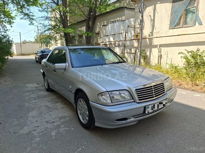 Mercedes C 200-4