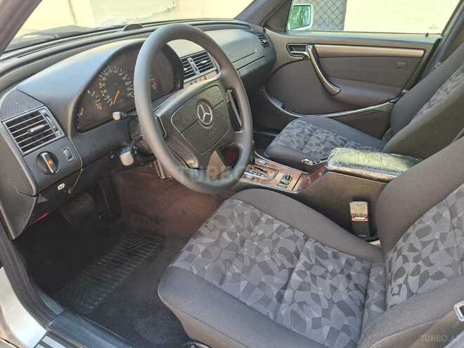 Mercedes C 200-10