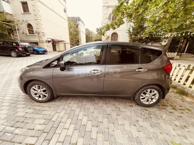 Nissan Note-4