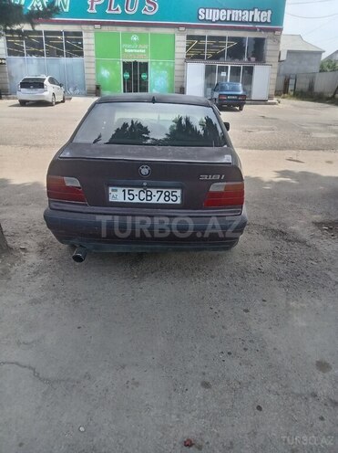 BMW 318-3