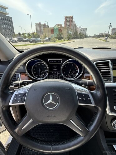 Mercedes ML 350 4MATIC 2012, 195,000 km - 3.5 l - Bakı