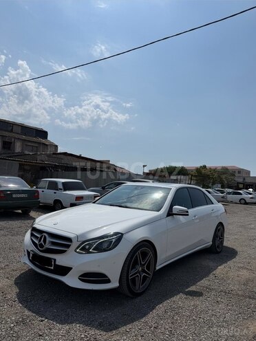 Mercedes E 220-3