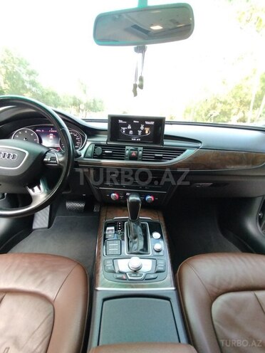 Audi A6-6