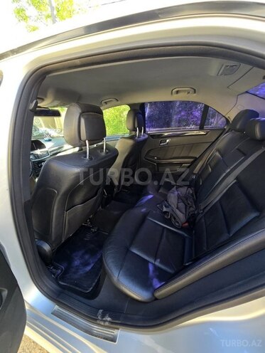 Mercedes E 220-8