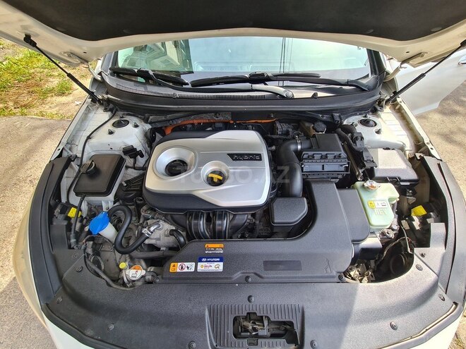 Hyundai Sonata-17