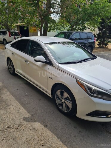 Hyundai Sonata-3