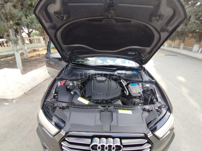 Audi A6-11