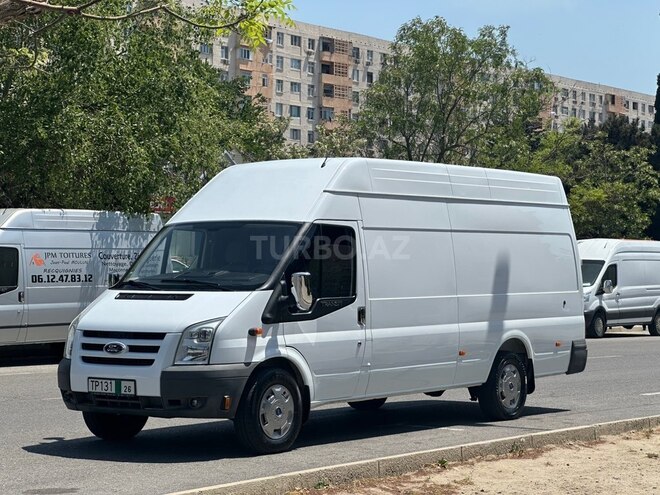 Ford Transit-3