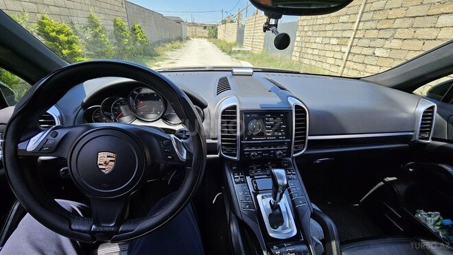 Porsche Cayenne-21