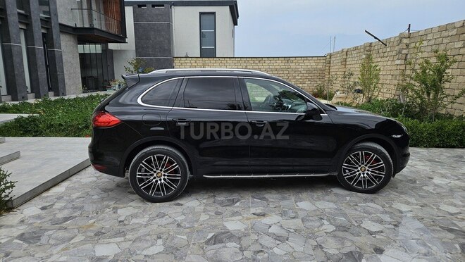 Porsche Cayenne-9
