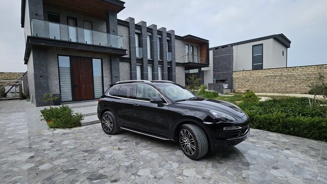 Porsche Cayenne-10