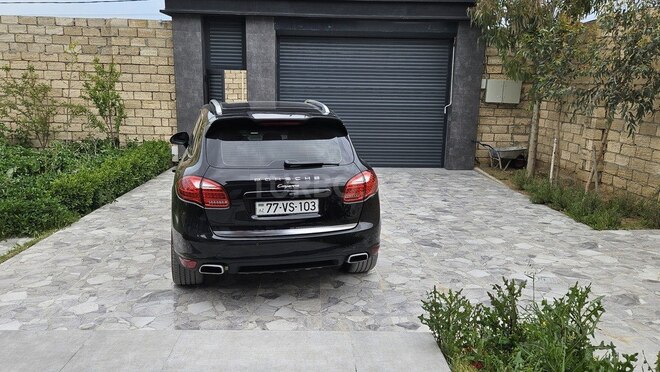 Porsche Cayenne-6