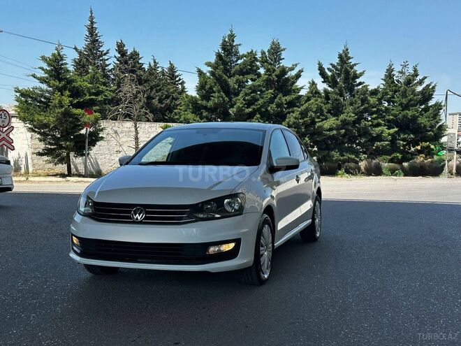 Volkswagen Polo 2018, 124,000 km - 1.6 l - Bakı