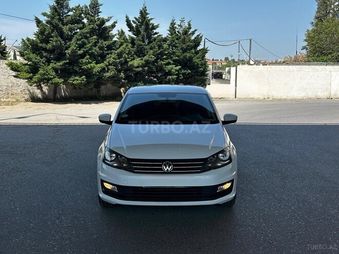 Volkswagen Polo 2018, 124,000 km - 1.6 l - Bakı