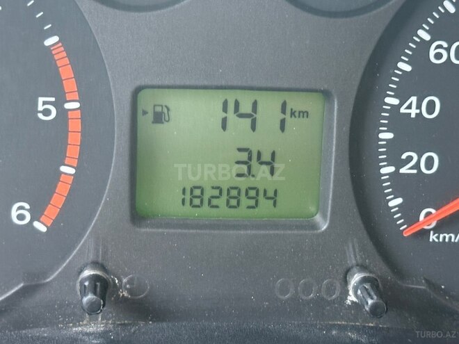 Ford Transit-11