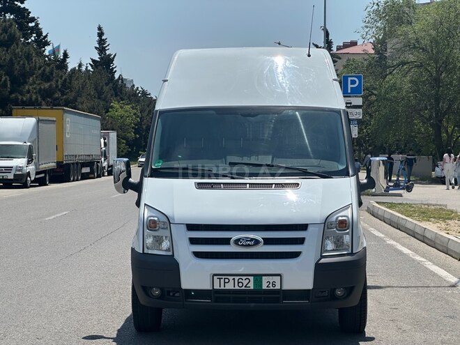 Ford Transit-2