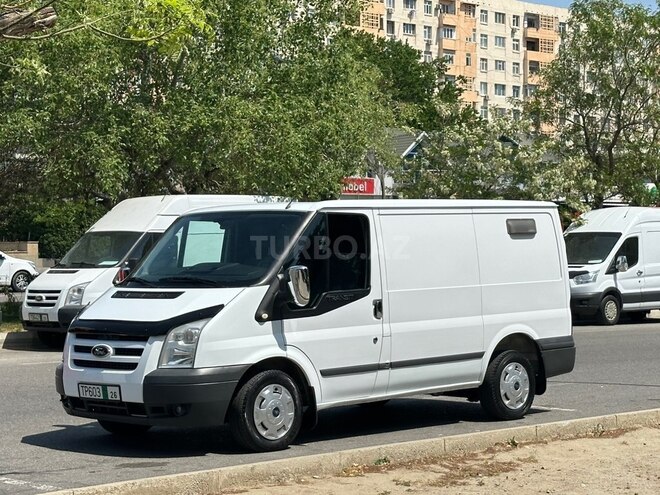 Ford Transit-6