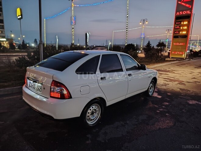 LADA (VAZ) Priora-12