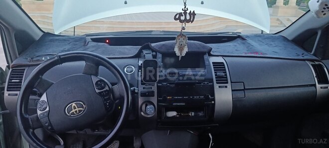 Toyota Prius-10