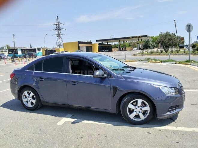 Chevrolet Cruze-5