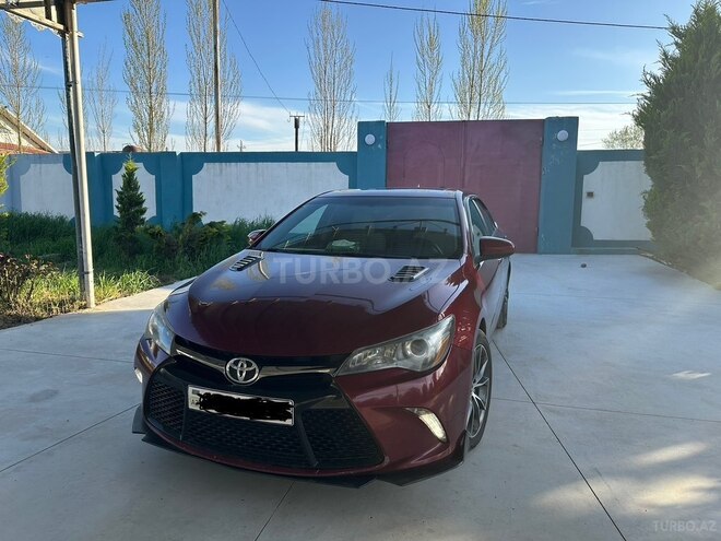 Toyota Camry-1