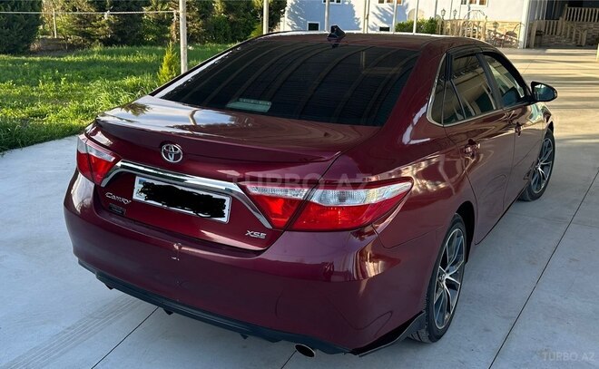 Toyota Camry-12