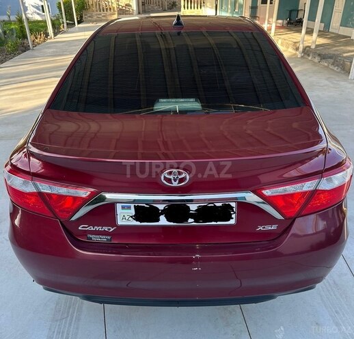 Toyota Camry-14