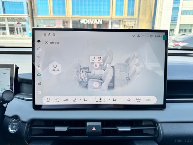 Toyota RAV4-20