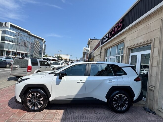 Toyota RAV4-4
