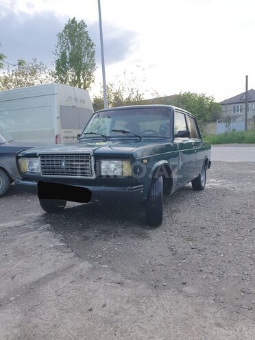 LADA (VAZ) 2107-1