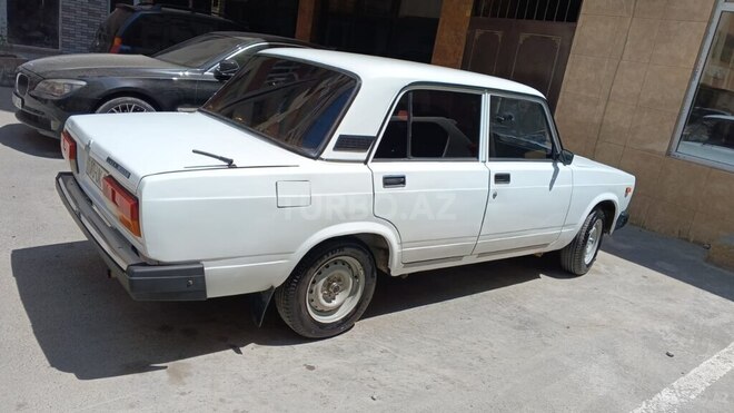 LADA (VAZ) 2107-5