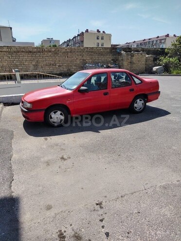 Opel Vectra-2