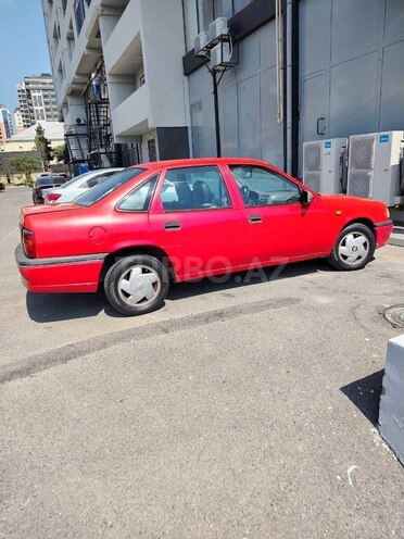 Opel Vectra-9