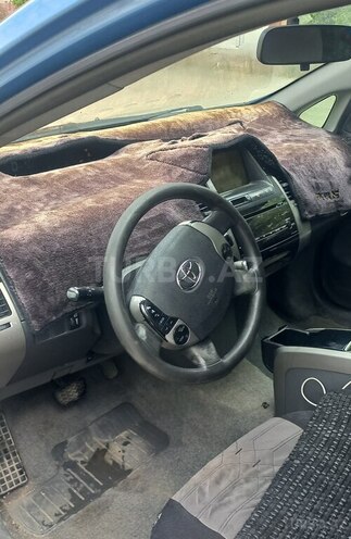Toyota Prius-3
