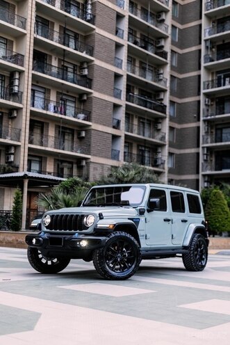 Jeep Wrangler-1
