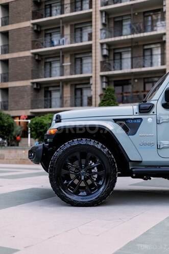 Jeep Wrangler-5