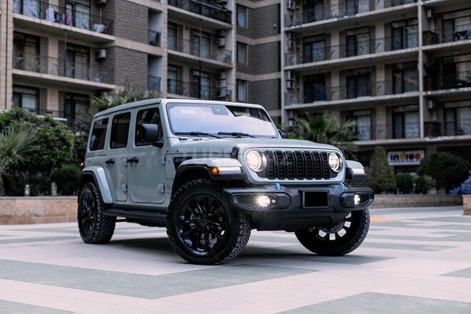 Jeep Wrangler-12